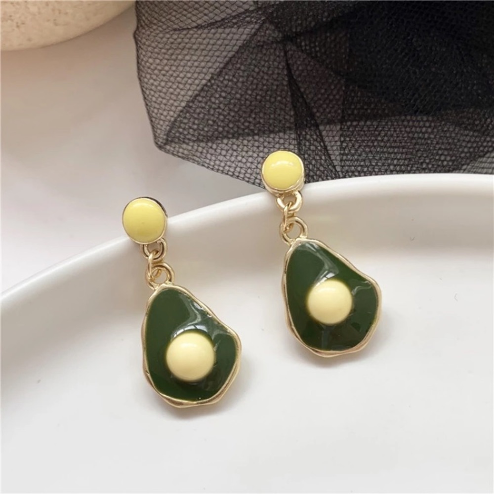 Brand New Avocado Earrings 🥑